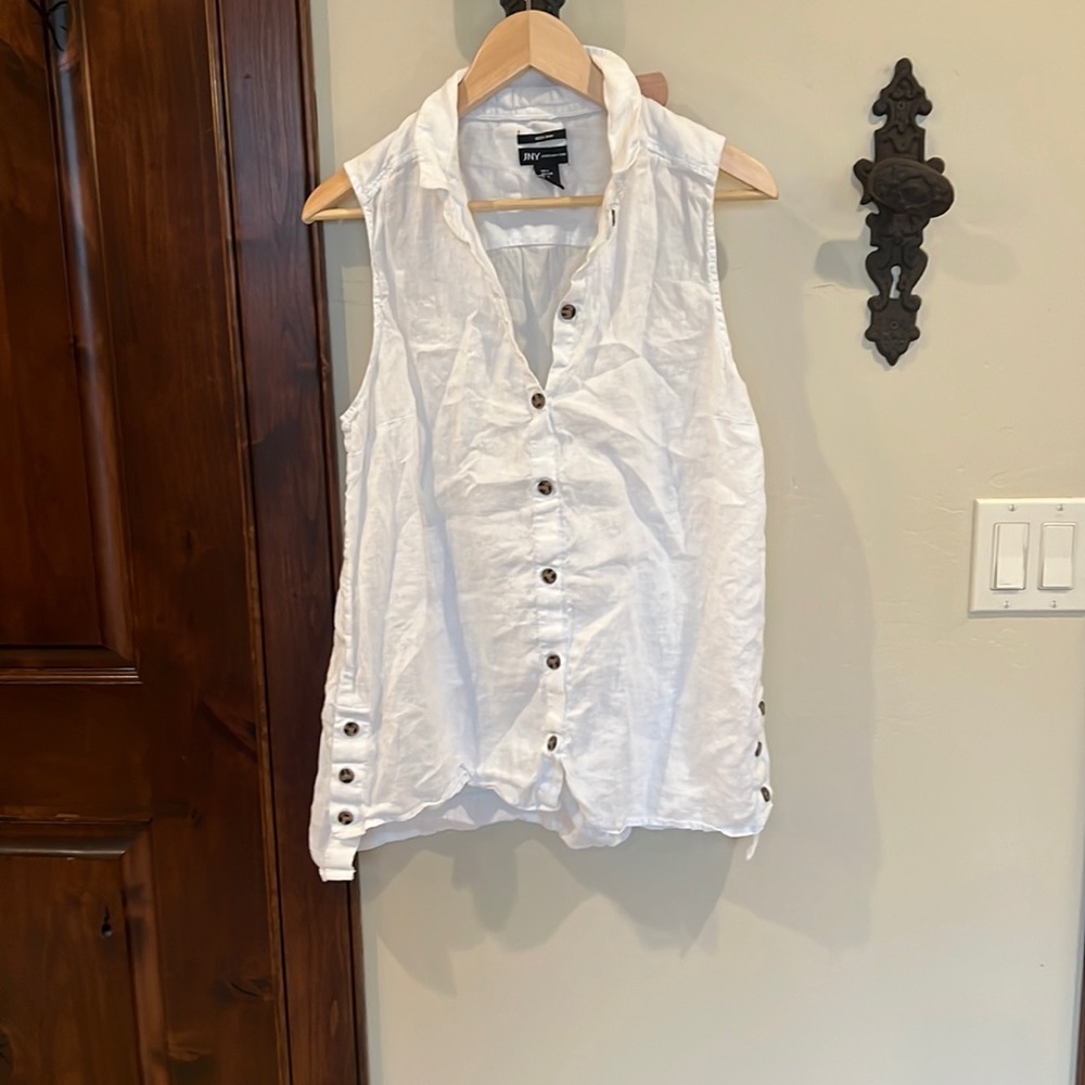 White cotton button front shirt